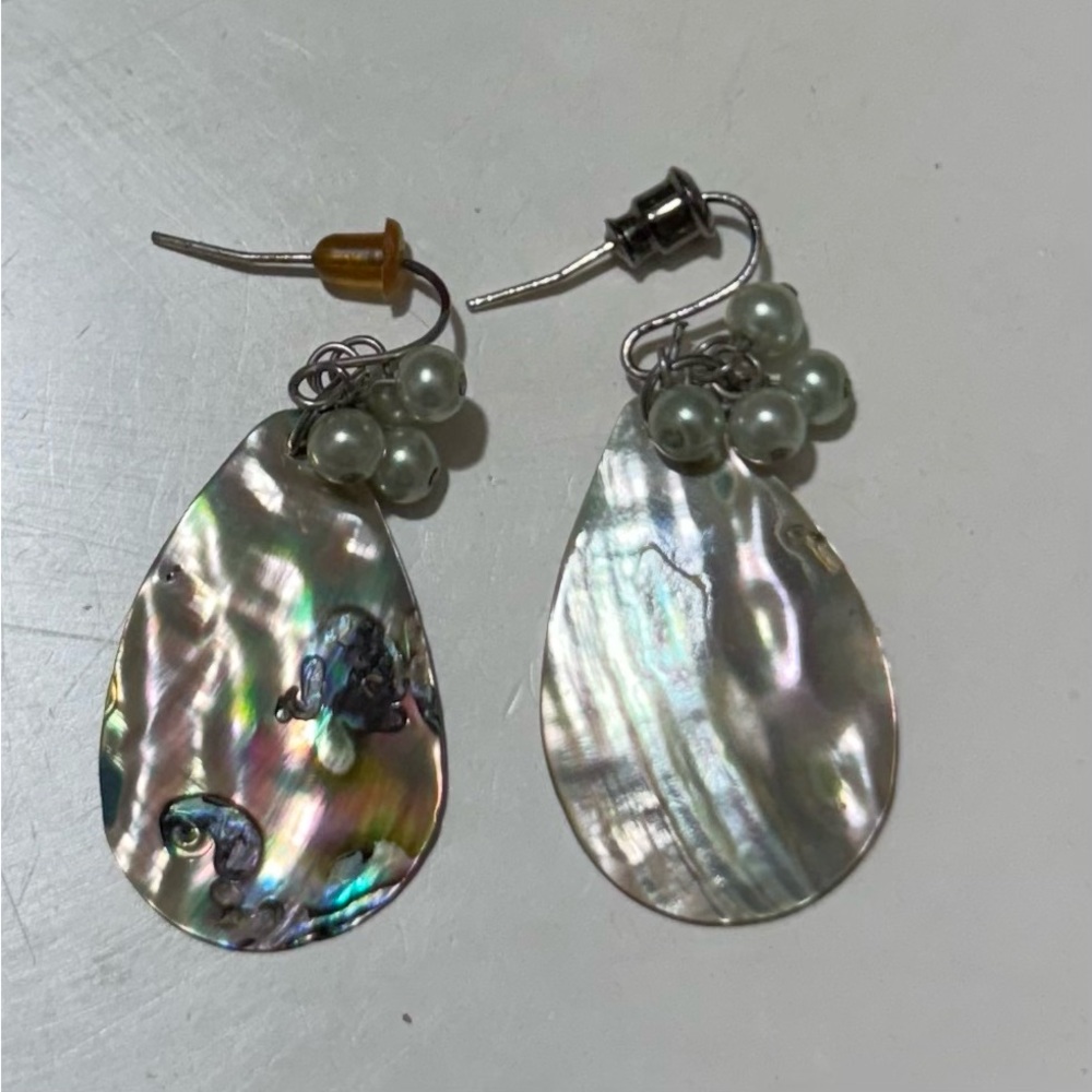 Vintage Mother of Pearl Natural Teardrop Abalone Earrings